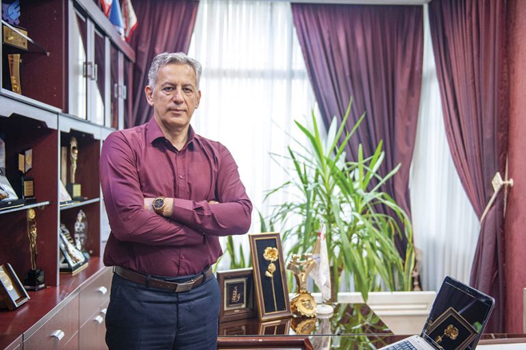 شهرام شکوری